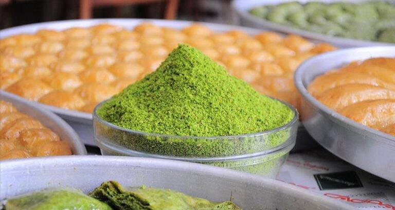 baklavalik-fistigin-kilosu-3-bin-lira-mi-olacak-RY7uZDQq.jpg