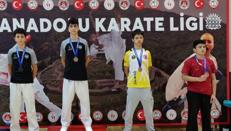 cayirovali-karateciler-turnuvadan-5-madalyayla-dondu-Mj854Ues.jpg