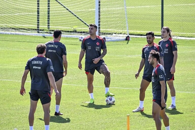 turkiye-gurcistan-ile-dunya-kupasi-elemelerinde-iElxcPL4.jpg