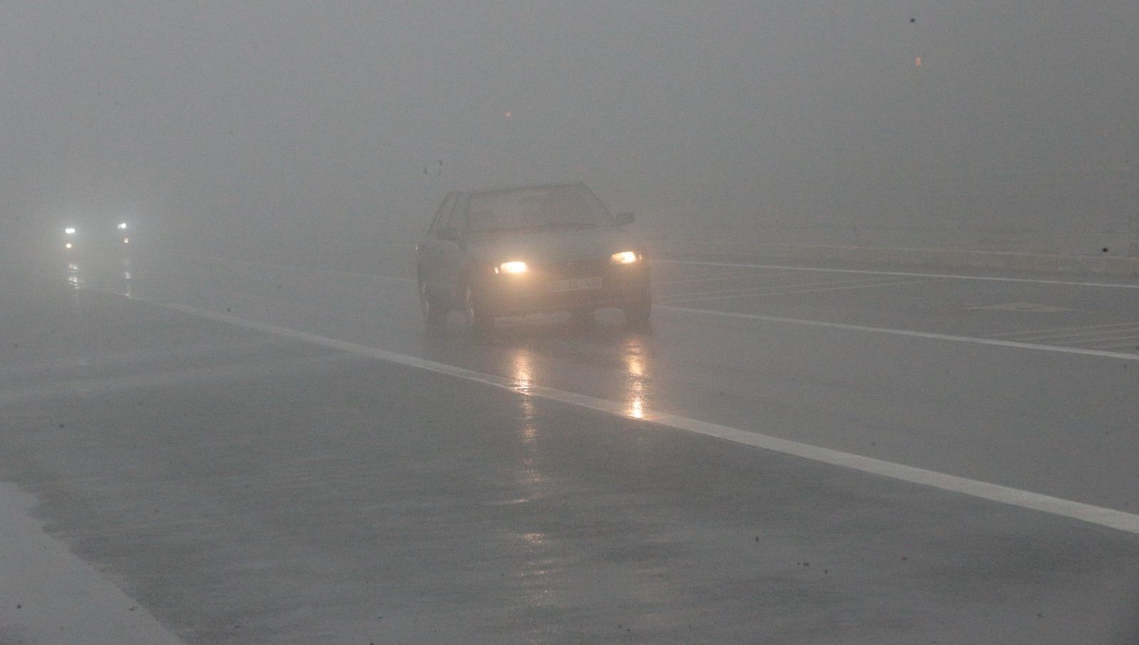 bolu daginda goz gozu gormuyor A8DFfOBP.jpg