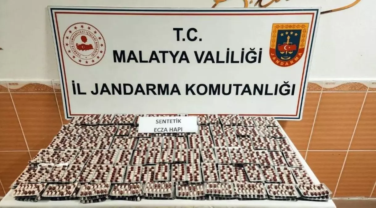 Malatya’da Uyuşturucu Operasyonu: 4 Bin 438 Hap Ele Geçirildi