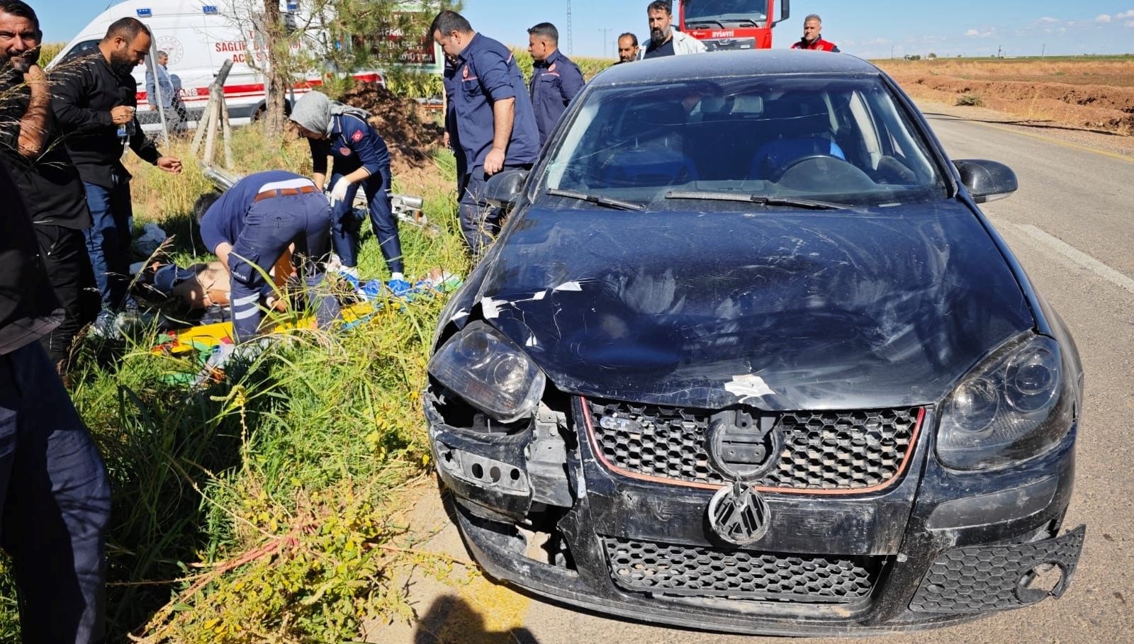 mardinde otomobil ile motosikletin carpistigi kazada 1 kisi yaralandi VkRMstIL.jpg