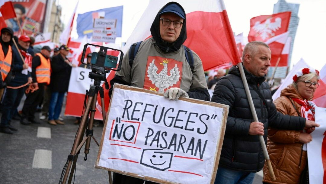 polonyada gocmen karsiti eylem tusktan kurtulmaliyiz D7GAddxV.jpg