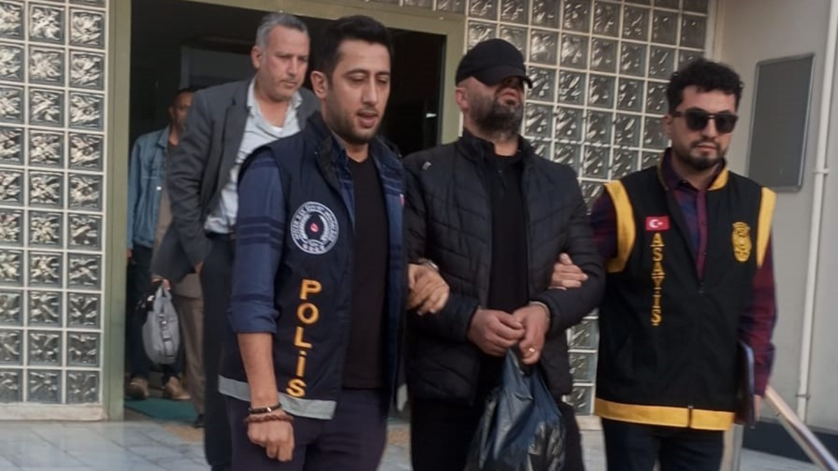 aydinda 125 yil hapisle aranan sahis pazarda yakalandi 33OvVMfp.jpg