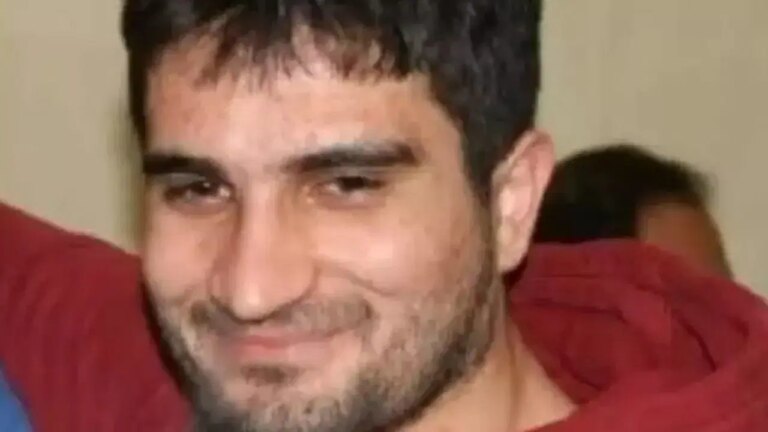 umut sarikaya kimdir umut sarikaya kac yasinda nereli Nvm2Bf46.jpg