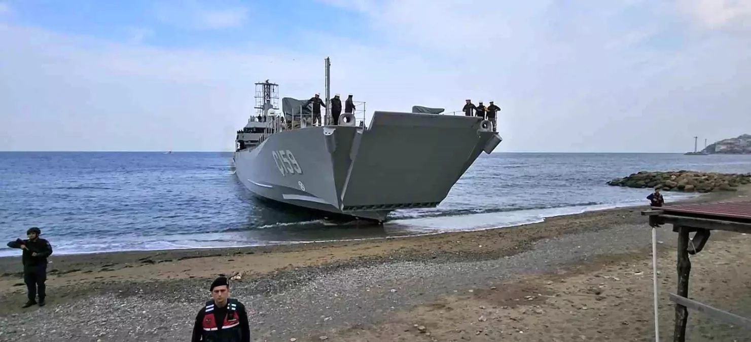 yeni tip cikarma gemisi c 159un testleri yalovada yapildi JvA63wJ4.jpg