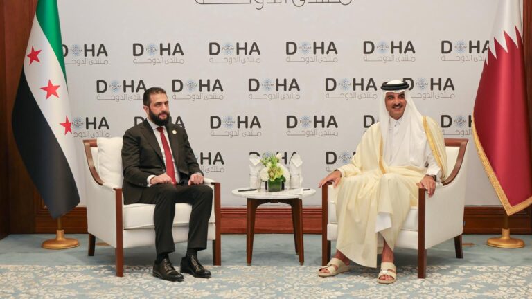 suriye-cumhurbaskani-sara-dohada-katar-emiri-al-sani-ile-gorustu-7yOYmksg.jpg
